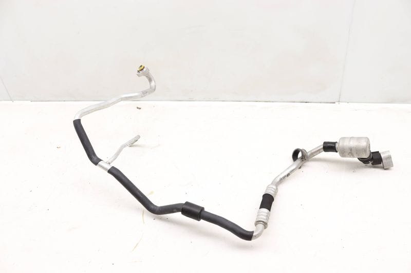 Upper Low Pressure AC Hose / Line / Pipe 7L0820017E — Used (SKU 455108)