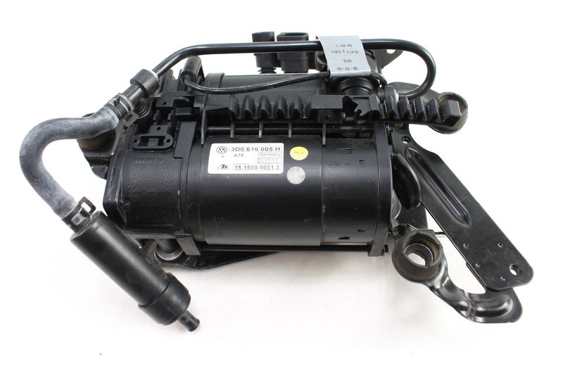 Air Suspension Compressor / Pump 3D0616005H — Used (SKU 229984)