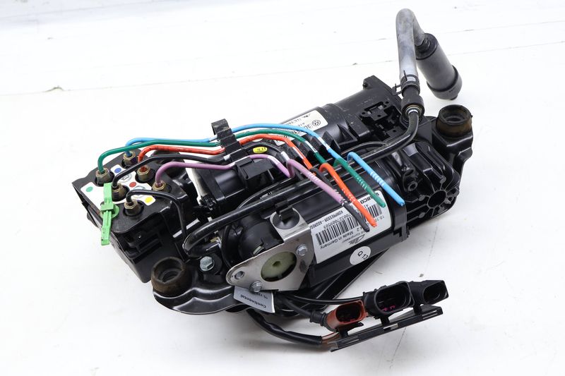 Air Suspension Compressor / Pump Assembly 3D0616005H — Used (SKU 735431)