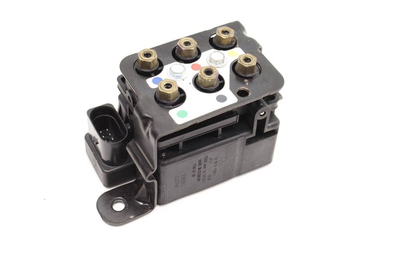 Air Suspension Control Valve Unit 3D0616013B — Used (SKU 255307)