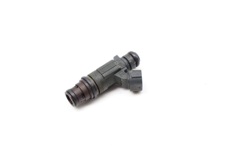 Fuel Injector 07D906031 — Used (SKU 735151)