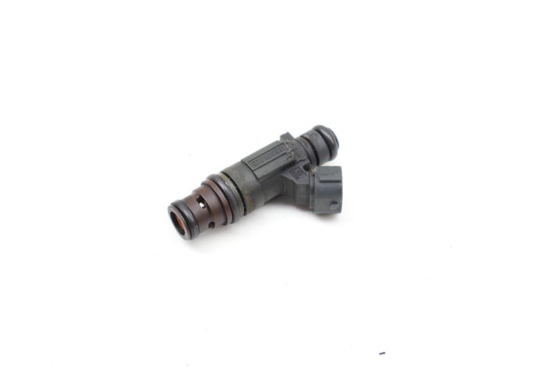 Fuel Injector 07D906031 — Used (SKU 735154)