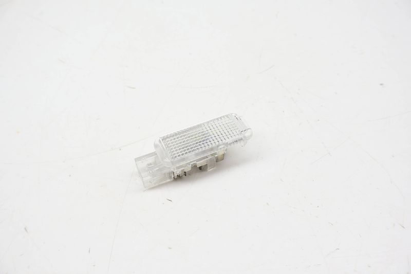 Interior Trunk Light 3D0947121 — Used (SKU 734808)