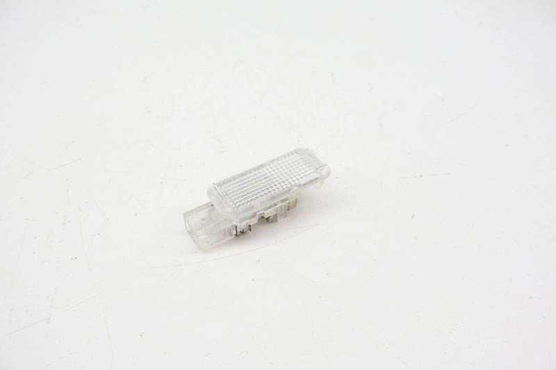 Interior Trunk Light 3D0947121 — Used (SKU 734810)