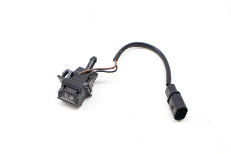Windshield Washer Sprayer Jet / Nozzle 3D0955986A — Used (SKU 735136)