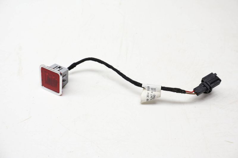 LED Red Door Light 3D0947411D — Used (SKU 734828)