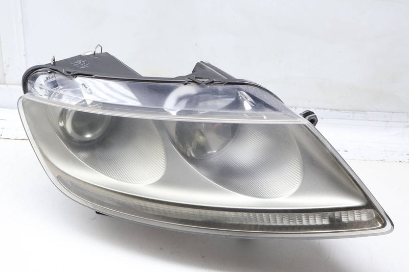 HID Xenon Headlight / Headlamp 3D1941016C — Used (SKU 735207)
