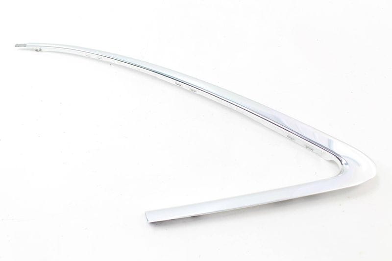 Quarter Window Glass Trim / Molding 8E5853345E — Used (SKU 143818)