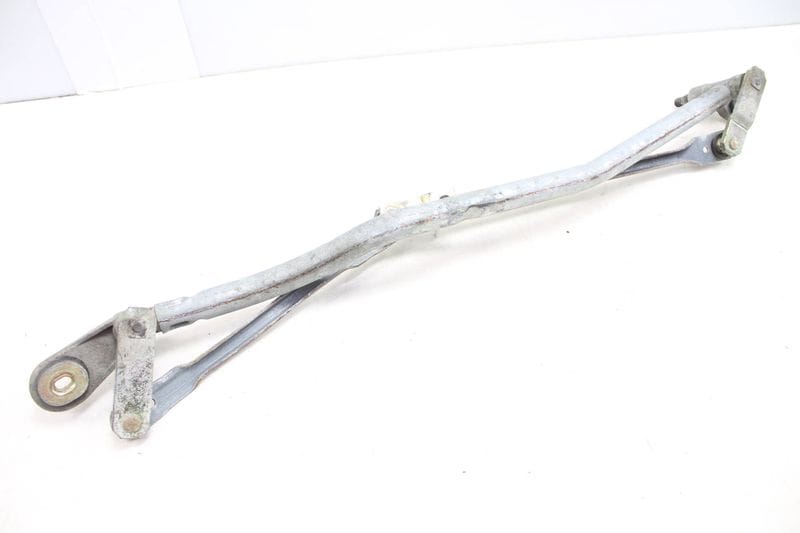 Windshield Wiper Transmission Bracket 8E1955603D — Used (SKU 136763)