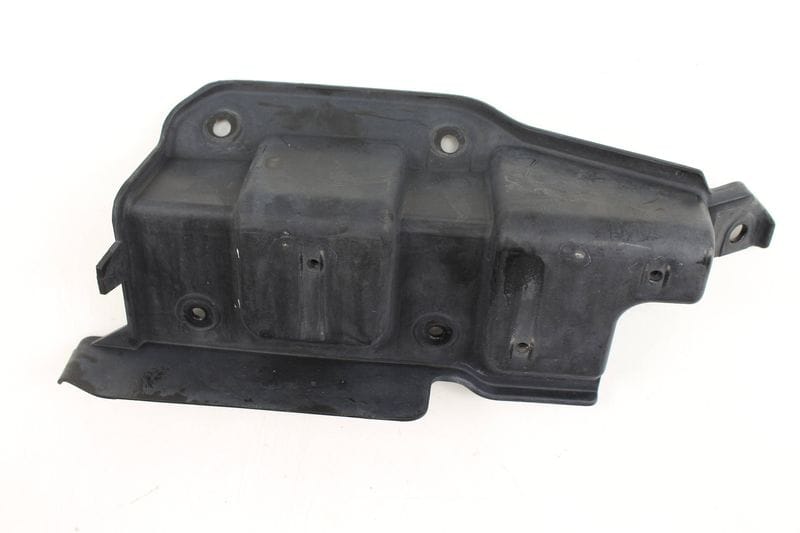 Bumper Mount / Bracket 4F5807891 — Used (SKU 218279)