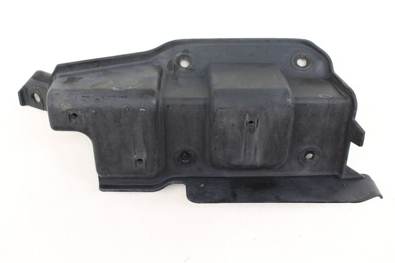 Bumper Mount / Bracket 4F5807892 — Used (SKU 218280)