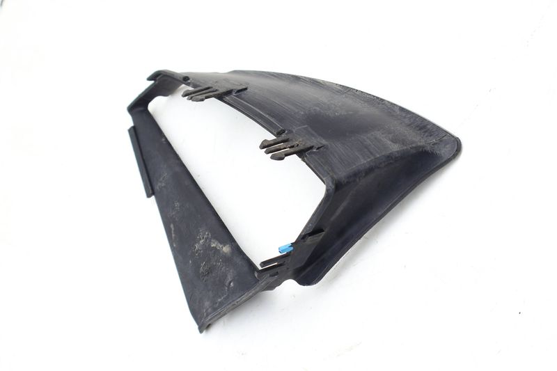Air Intake Duct 4E0129617P — Used (SKU 681541)
