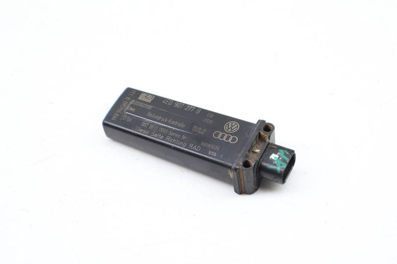 TPMS / Tire Pressure Monitoring Antenna 4E0907277B — Used (SKU 680961)