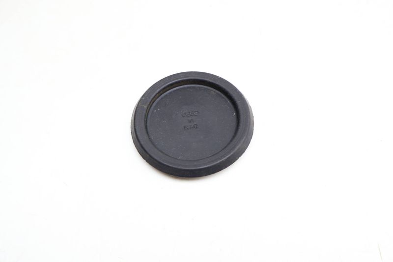 Door Plug / Cap 441803583B — Used (SKU 681233)