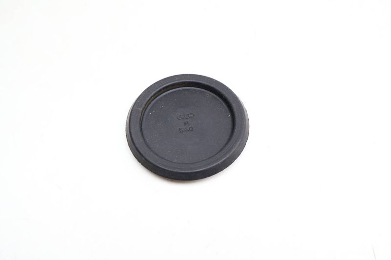 Door Plug / Cap 441803583B — Used (SKU 681235)