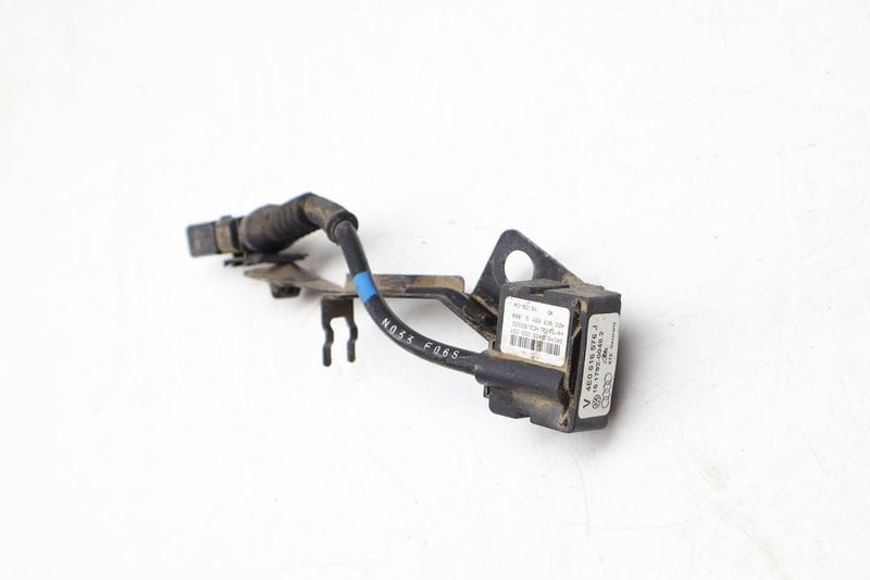 Air Shock / Spring Acceleration Sensor 4E0616576J — Used (SKU 681159)