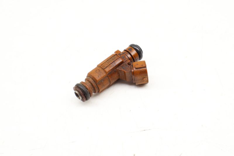 Fuel Injector 07C906031C — Used (SKU 681149)
