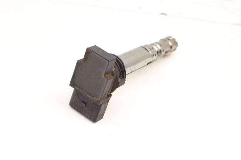 Ignition Coil Pack 07C905715A — Used (SKU 681099)