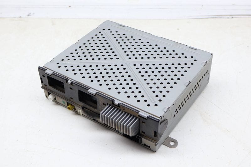 K-Box Radio / Stereo Tuner Receiver 4E0035541E — Used (SKU 681199)