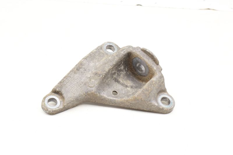 Transmission Mount Bracket 4E0399113AA — Used (SKU 681563)