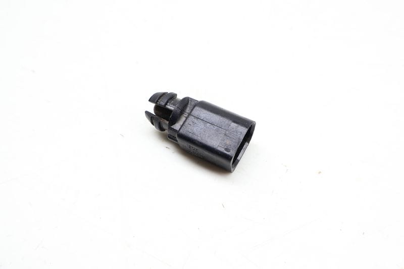 Outside Ambient Air Temperature Sensor 8Z0820535 — Used (SKU 681741)