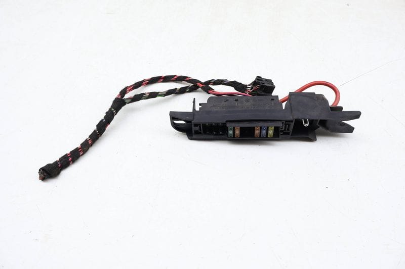 Fuse Box / Holder 4E0941824 — Used (SKU 681250)