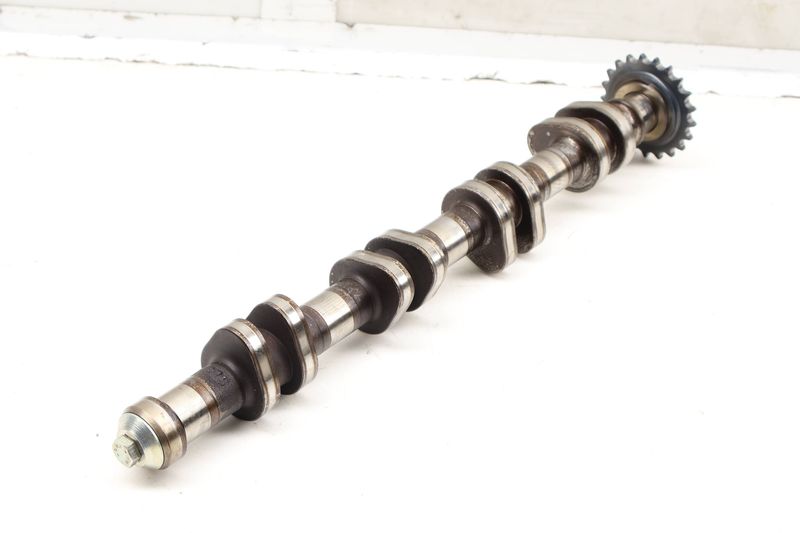 Intake Camshaft / Cam Shaft 077109021GM — Used (SKU 616841)