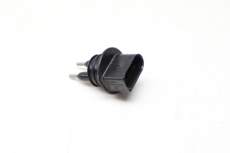 Windshield Washer Fluid Level Sensor 7M0919376 — Used (SKU 681118)