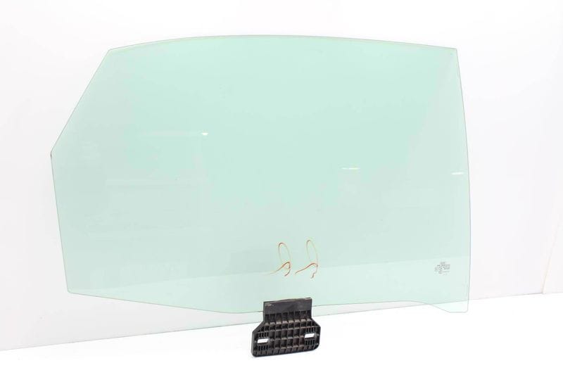 Door Window Glass 8E5845026C — Used (SKU 223499)