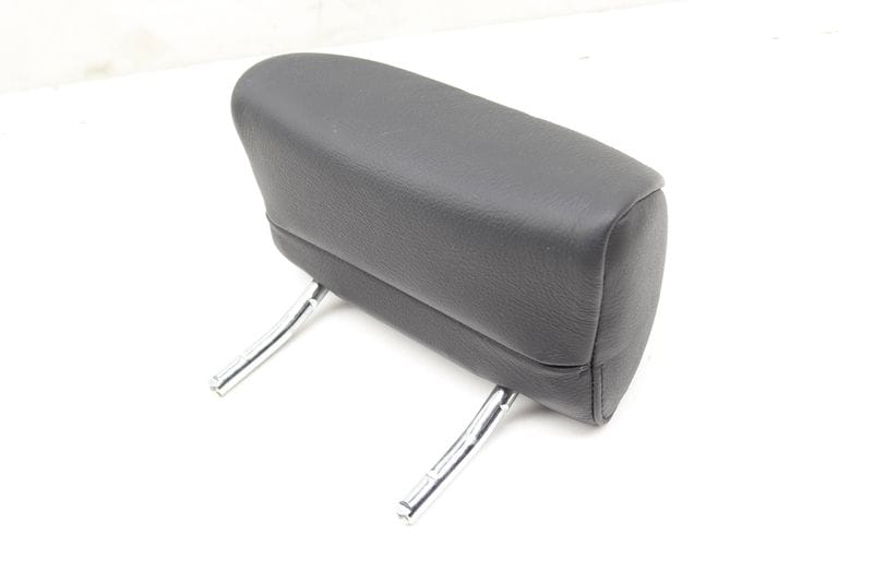 Headrest / Head Rest 52208225847 — Used (SKU 596428)