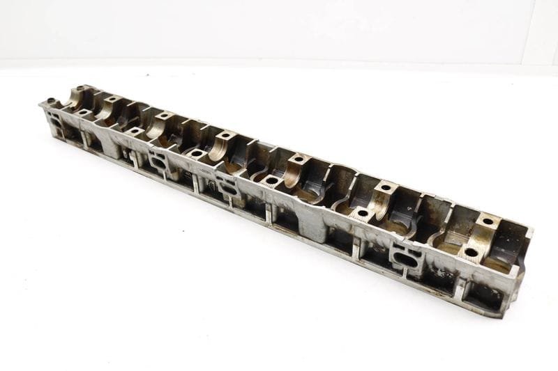 Camshaft Bearing Tray / Holder / Bridge (EXHAUST) 11121433094 — Used (SKU 336407)