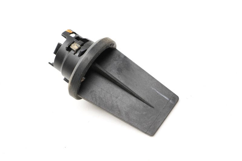 Headlight Turn Signal Bulb Socket / Holder 63126916103 — Used (SKU 349305)