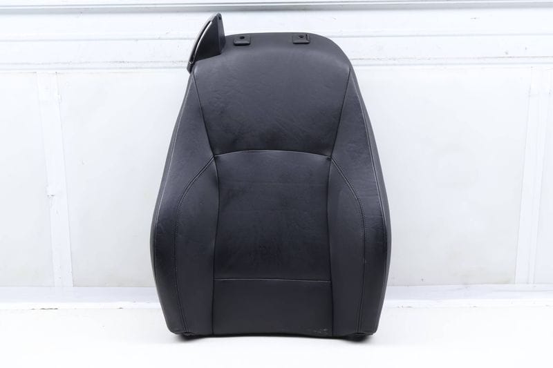 Upper Seat Backrest Cushion Assembly (LEATHER) 52107121708 — Used (SKU 632303)