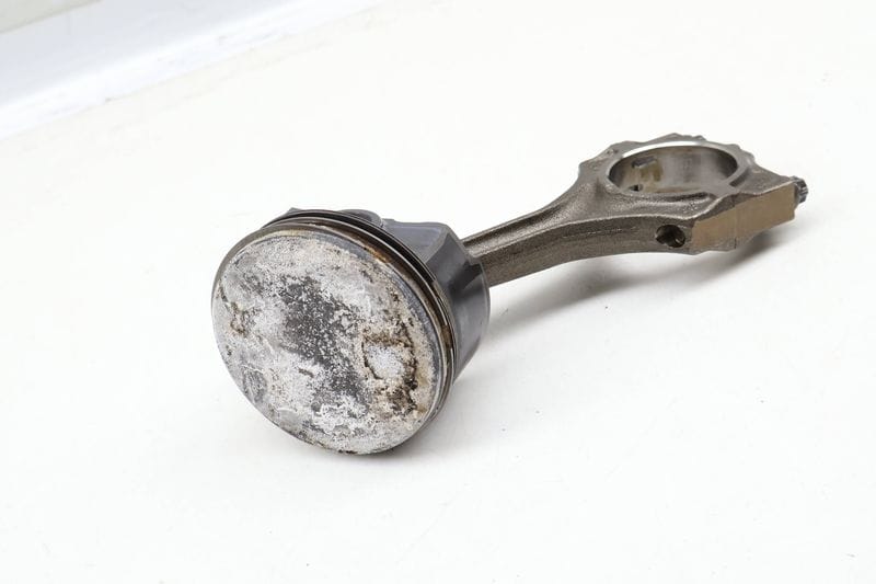 Piston / Connecting Rod 11257506222 — Used (SKU 632514)