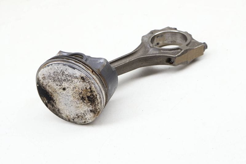 Piston / Connecting Rod 11257506222 — Used (SKU 632516)