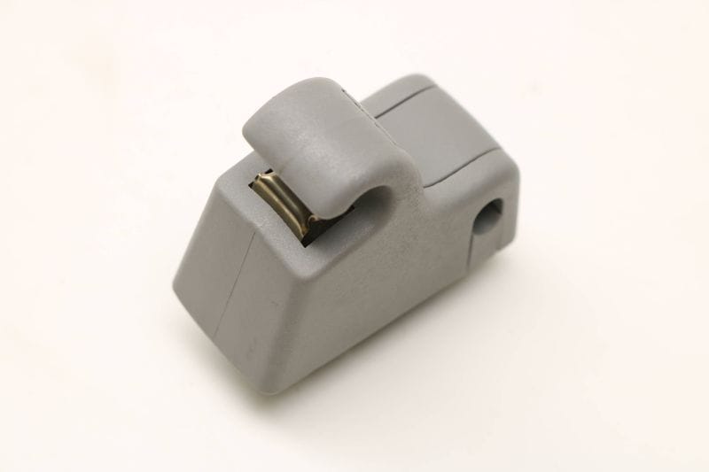 Sun Visor Clip / Bracket 7L0857561 — Used (SKU 396907)