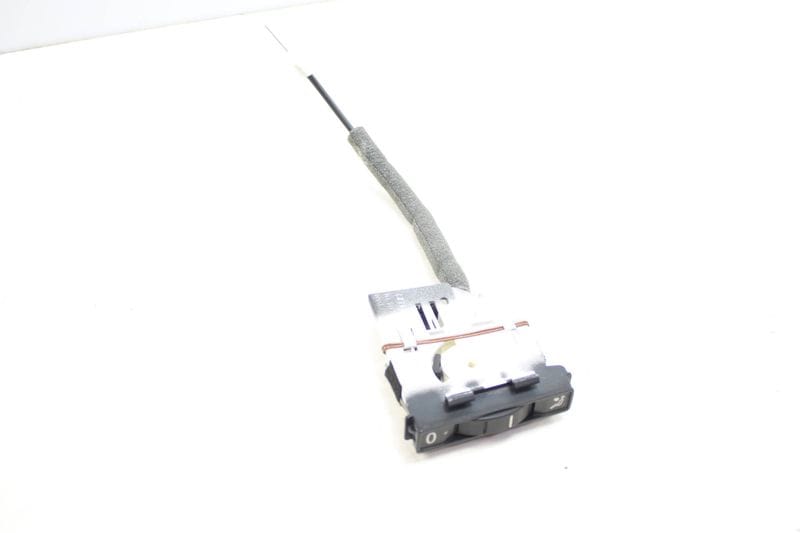 Dash Air Vent Adjustment Switch / Dial 7L6819766F — Used (SKU 139993)