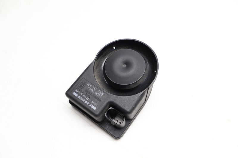 Anti-Theft Alarm Horn / Siren 8L0951605A — Used (SKU 721557)