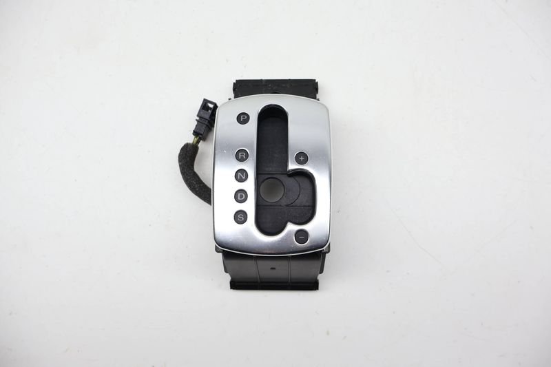 Automatic Shifter Display Unit / Selector 4E1713111B — Used (SKU 721367)