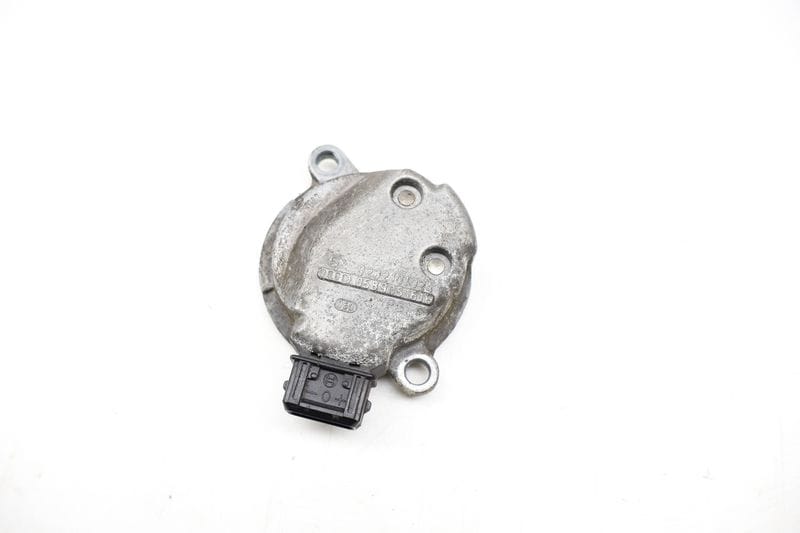 Cam / Camshaft Position / Hall Sensor 058905161B — Used (SKU 721588)