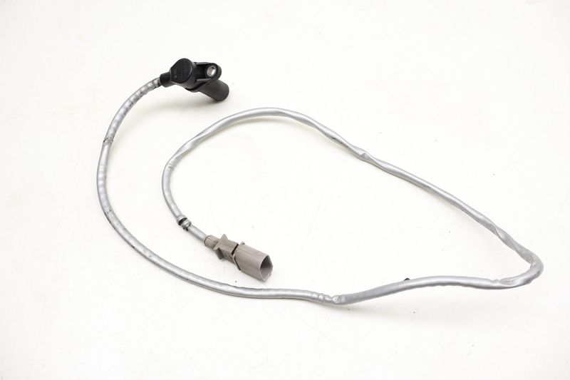 Crankshaft Position Sensor 077905381J — Used (SKU 721725)