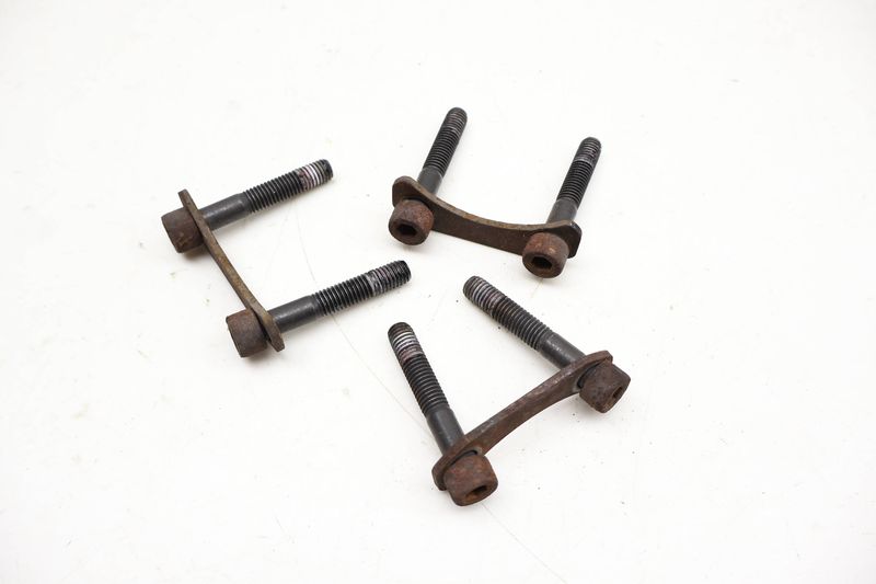 Driveshaft Bolt w/ Retaining Plate Set N0199261 — Used (SKU 721755)