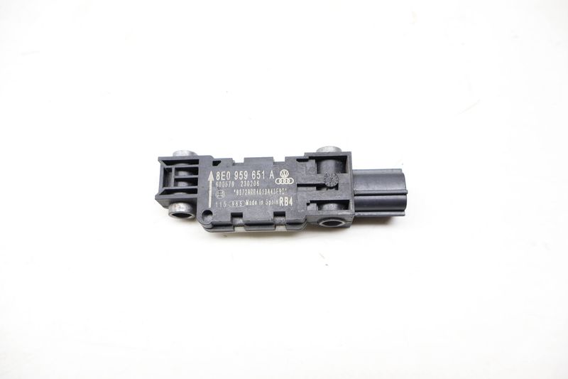 Impact / Crash Sensor 8E0959651A — Used (SKU 721596)