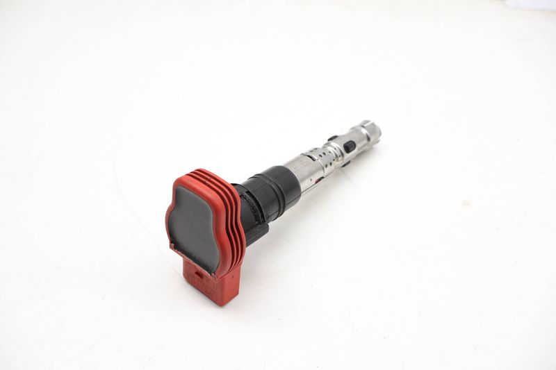 Ignition Coil Pack 4.2L V8 077905115T — Used (SKU 721619)