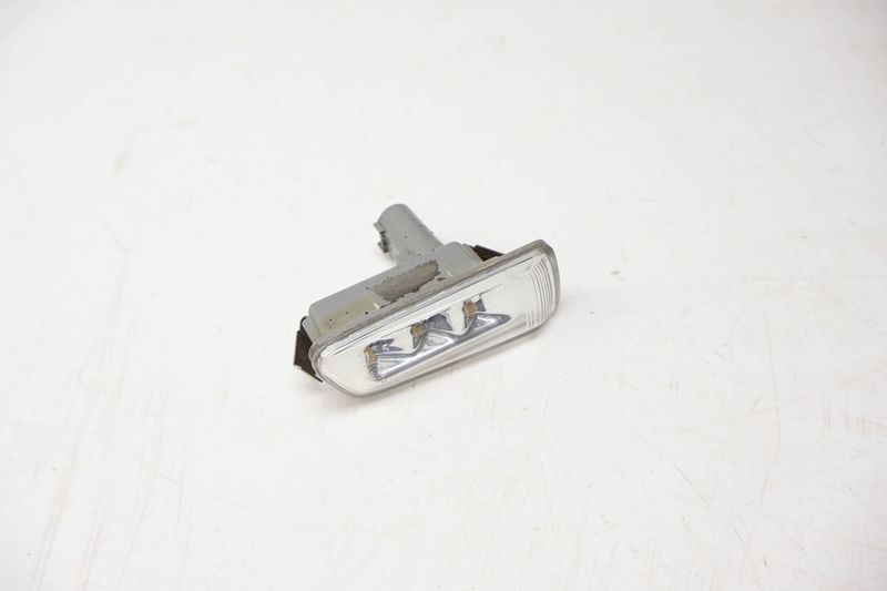 Fender Side Marker / Turn Signal Light 4E0949127 — Used (SKU 721266)