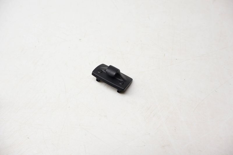 Window Sunshade / Sun Shade Hook 4E0861337 — Used (SKU 721268)