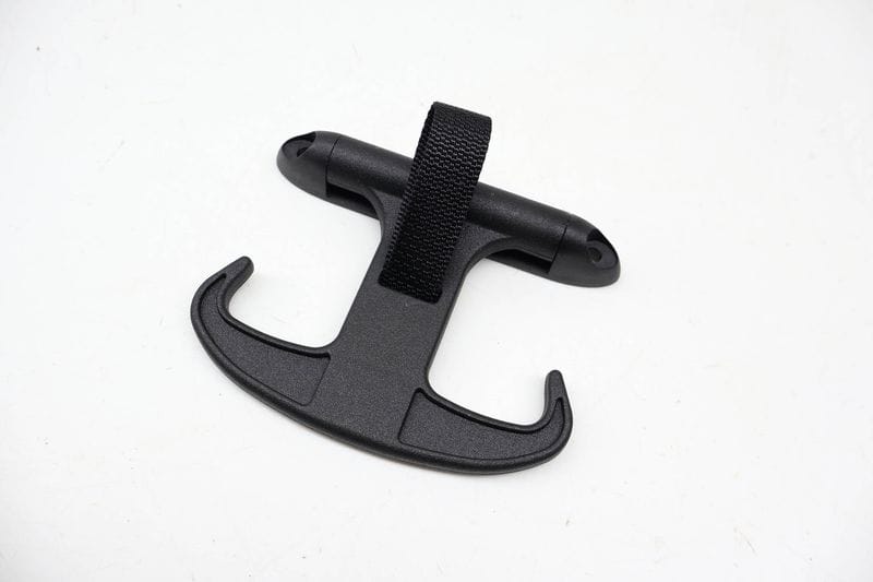 Trunk Cargo Hook / Hanger 6Y5867615 — Used (SKU 721256)