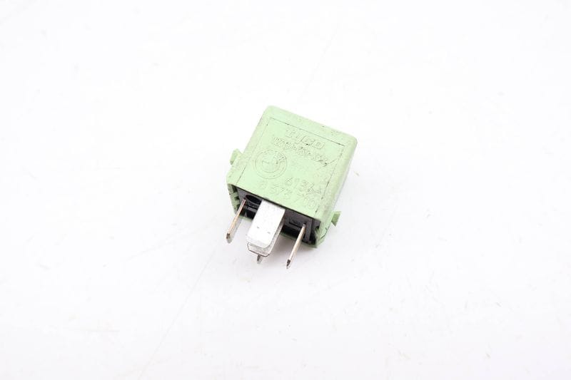 Relay 61368373700 — Used (SKU 701619)
