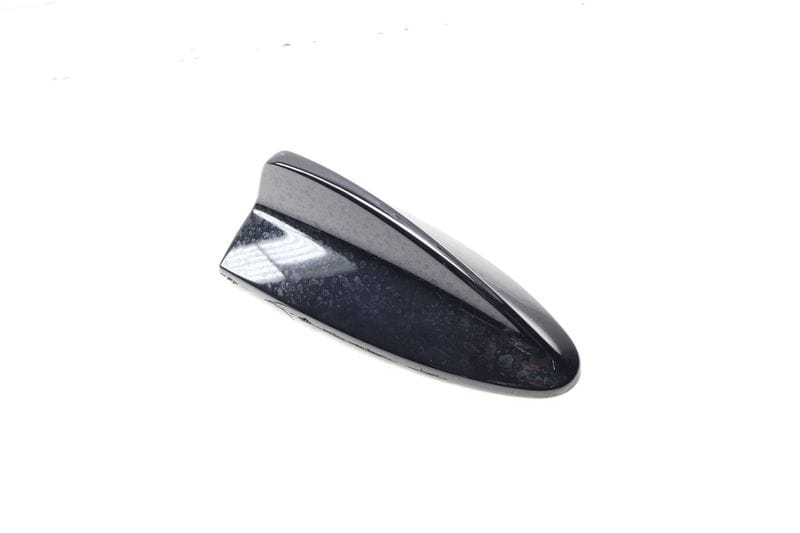 Shark Fin Cover / Roof Antenna Housing 65206955556 — Used (SKU 701834)