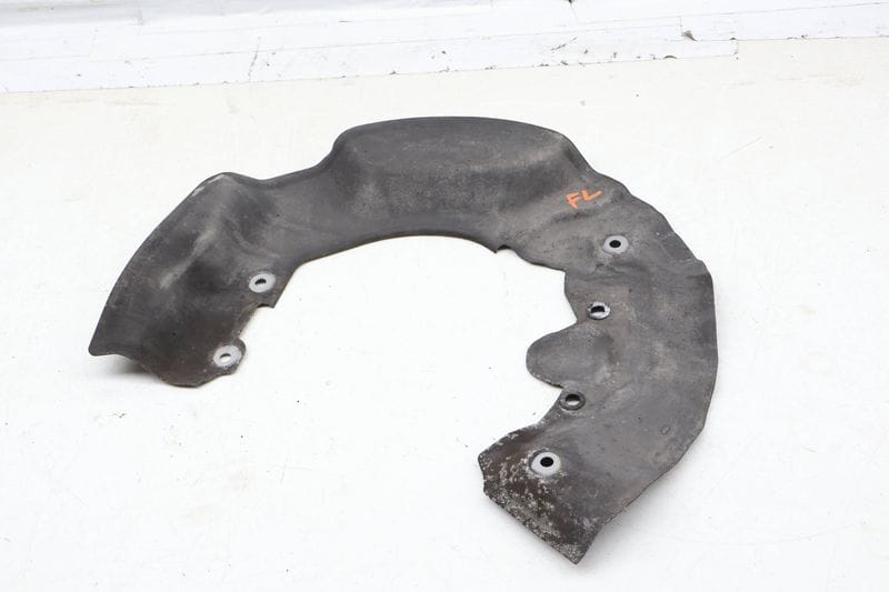 Brake Dust / Splash Shield 34116767691 — Used (SKU 670188)